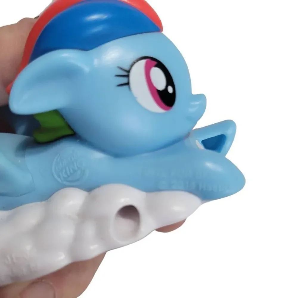 My Little Pony Rainbow Dash Burger King toy - Picture 3 of 5